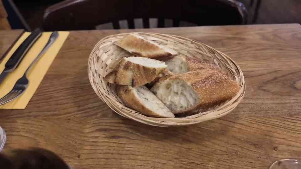 Exploring Bidoche and how the ordering process works