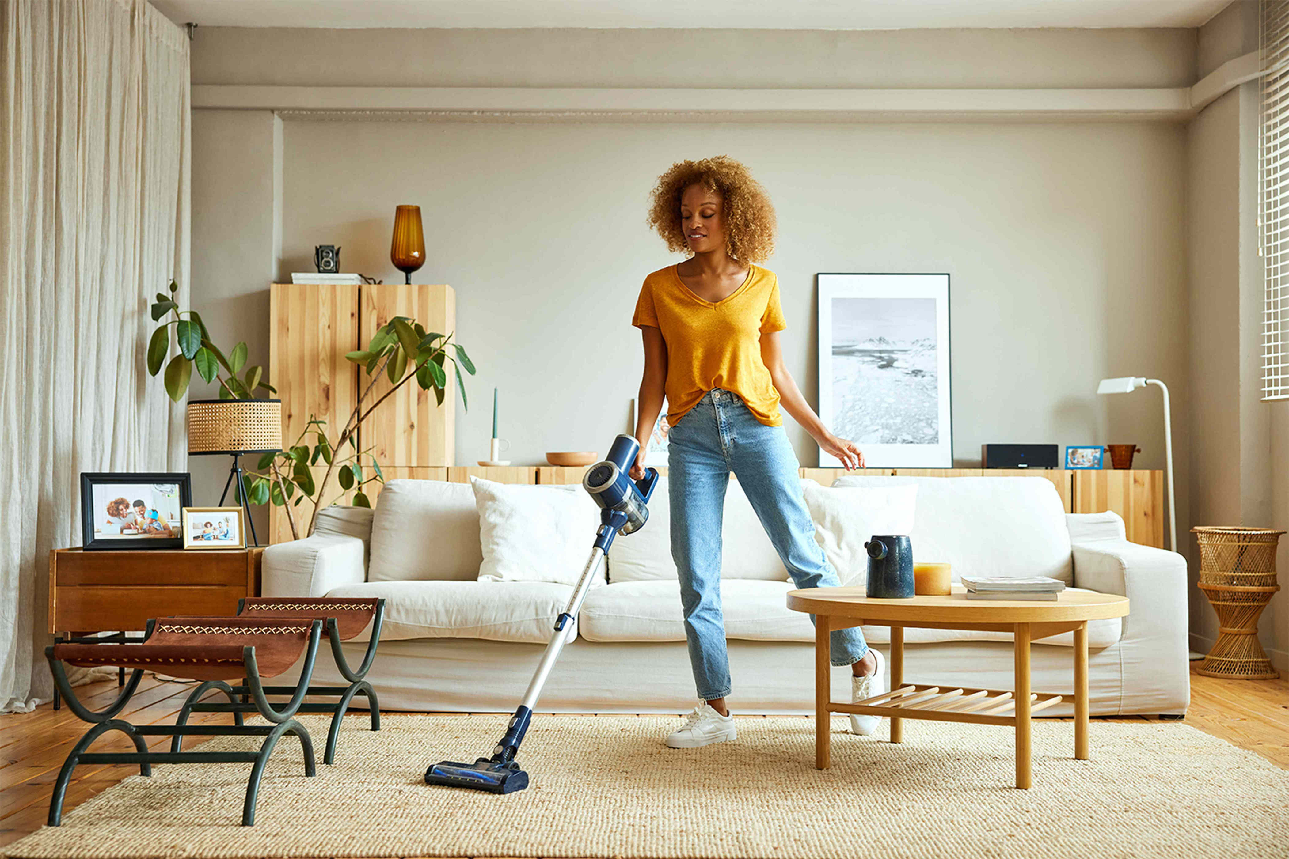 Homeowners say this secret weapon carpet deodorizer eliminates mystery ...