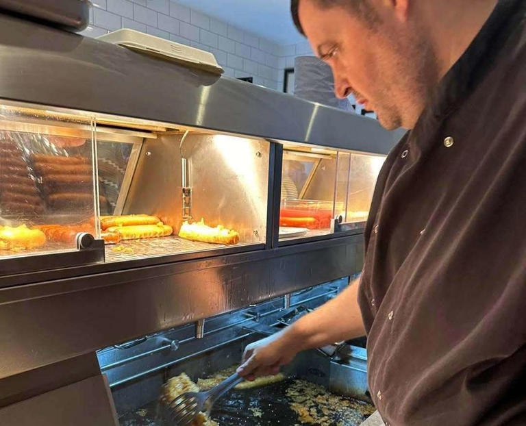 For us it's like the Oscars – M20 Folkestone Services chippy wins award