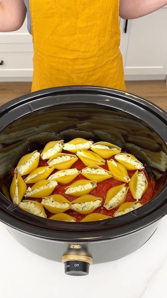 Easy stuffed shell dinner made in the slow cooker