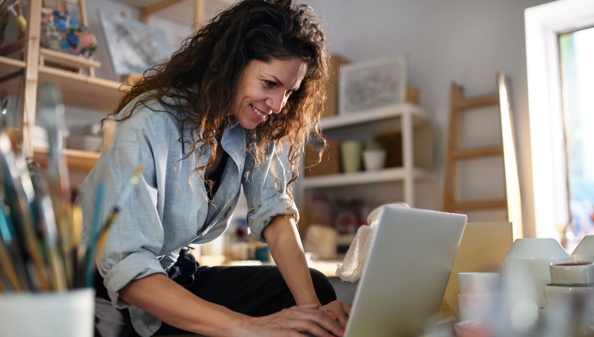 Lloyds' new in-app invoicing tool wants to help UK small businesses cut ...