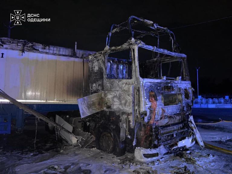 Russia launches overnight attack on Odesa, damaging port and civilian ...