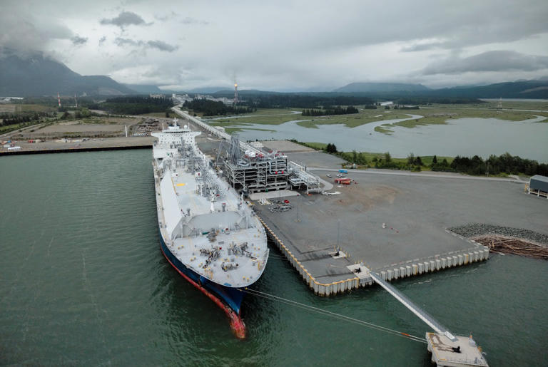 Shell to double production capacity at LNG Canada