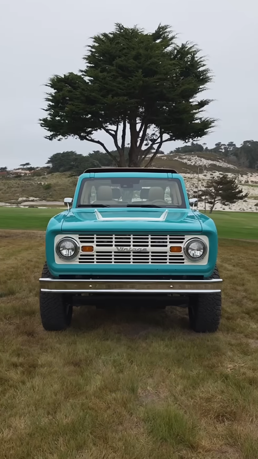 This modern Ford Bronco hides pure classic style inside