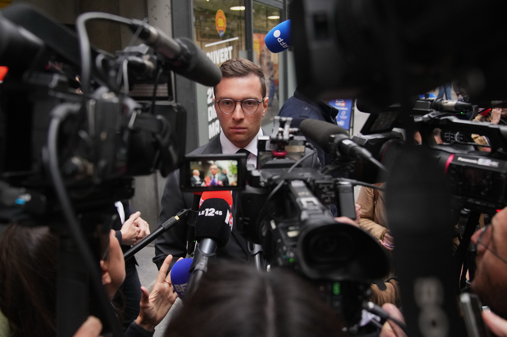 Antisemitism allegations against her running mate cloud Le Pen's ...