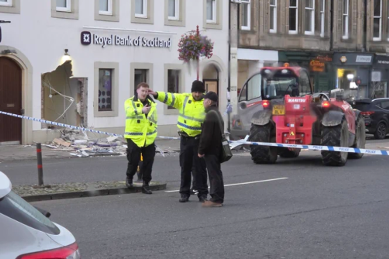 Brazen thieves filmed ripping cash machines from Scottish bank in ...