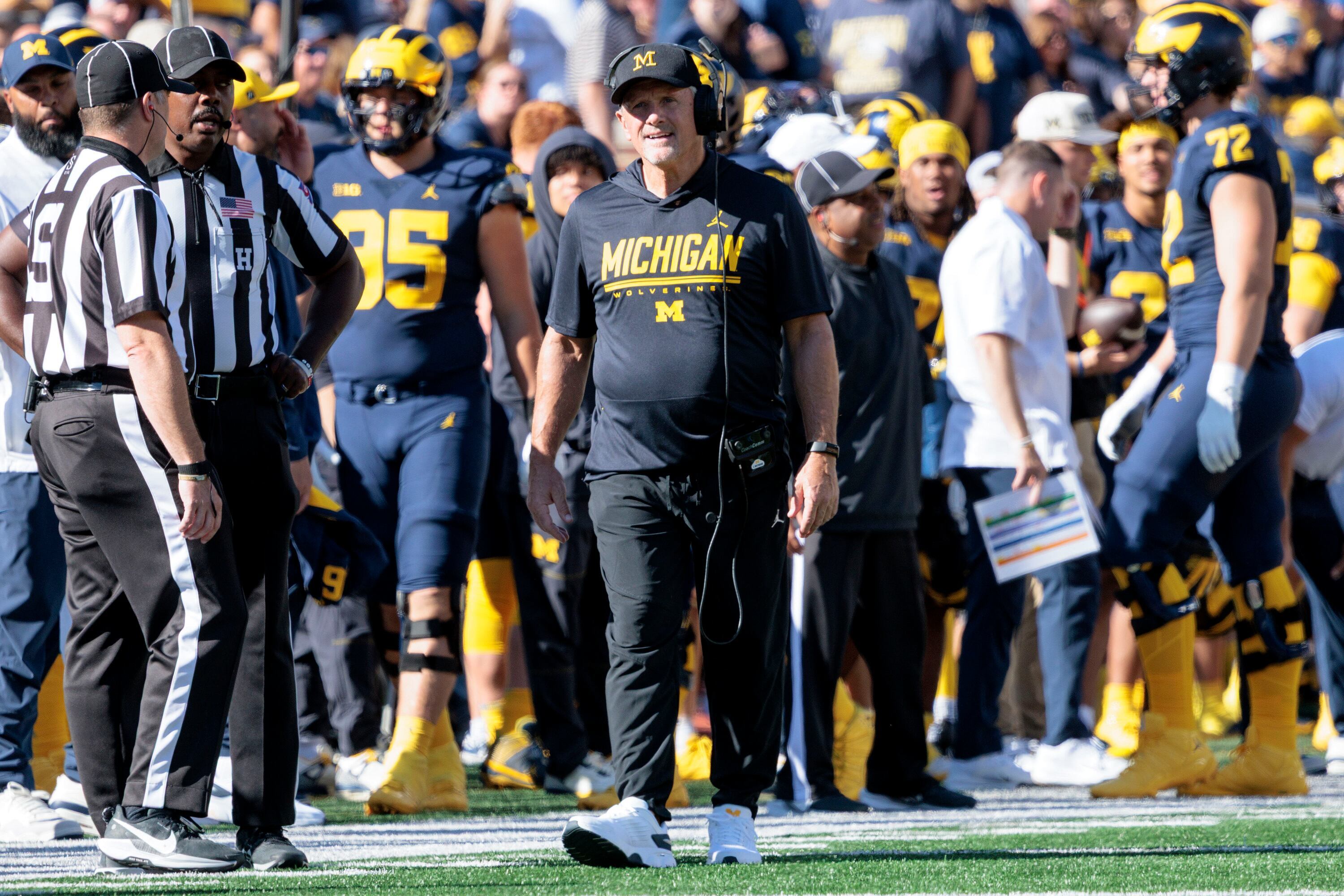 Second-guessing a theme for Michigan coaching staff after Iowa loss