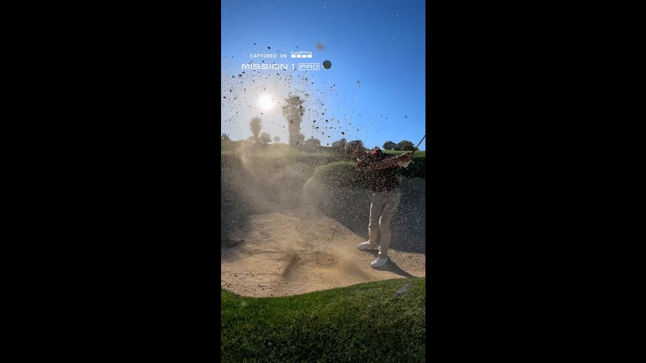 Golf shot in stunning slow motion