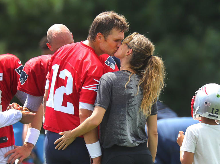 Gisele Bündchen reportedly wrote Tom Brady a serious letter about their ...