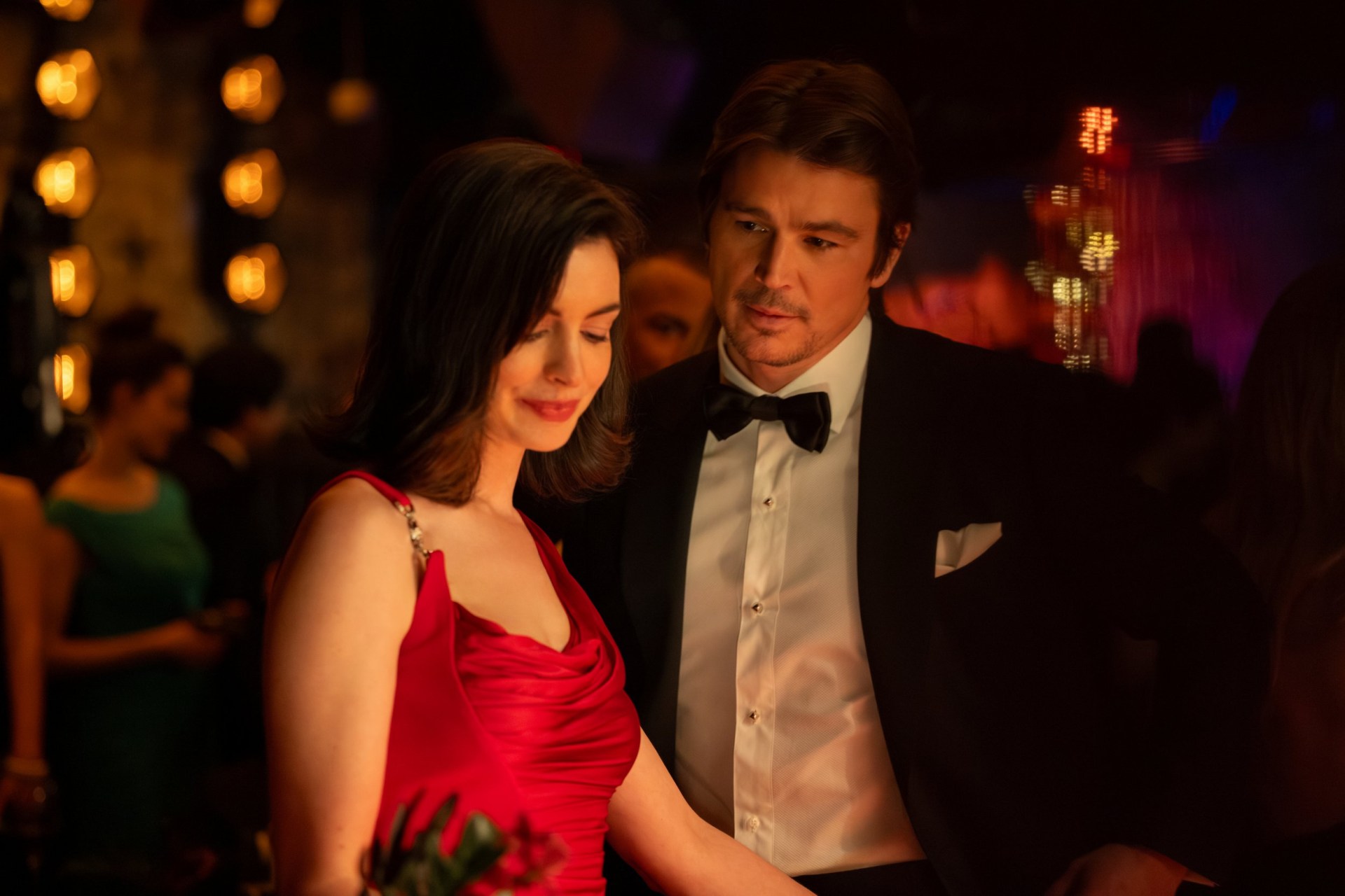 Anne Hathaway’s Verity is completely ridiculous – and exactly the film ...