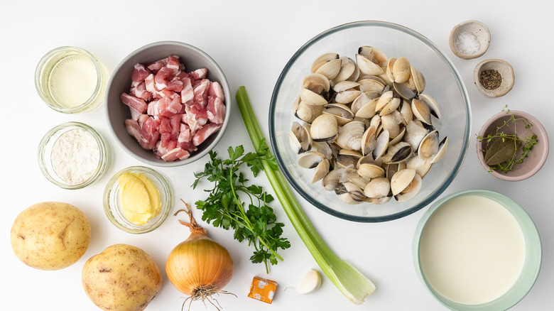 Creamy New England clam chowder recipe