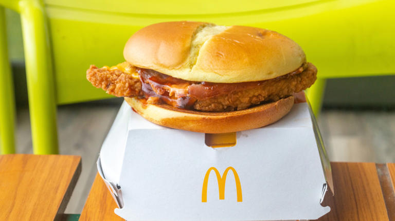 McDonald's vs Chick-fil-A: Which chain has the healthier fried chicken ...