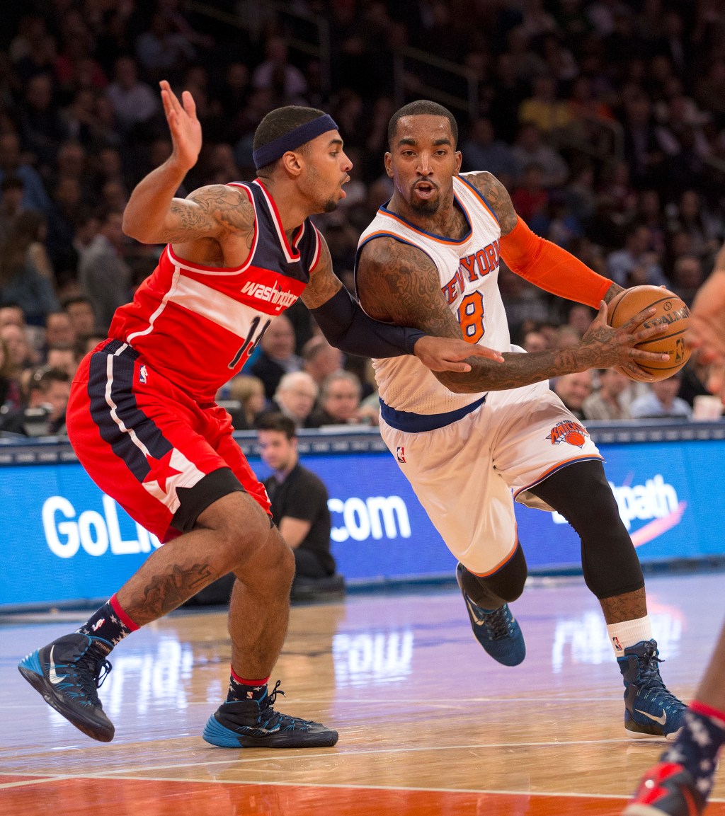 Former Knicks star JR Smith arrested on family assault charge