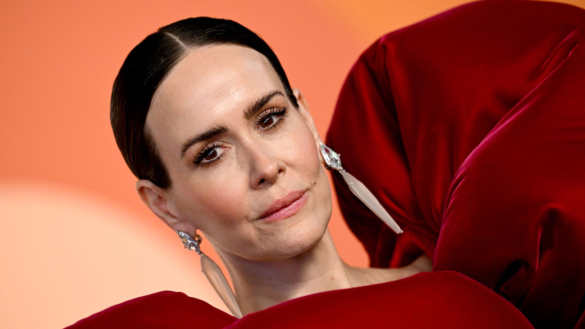 Sarah Paulson’s small kitchen is a masterclass in making white feel ...