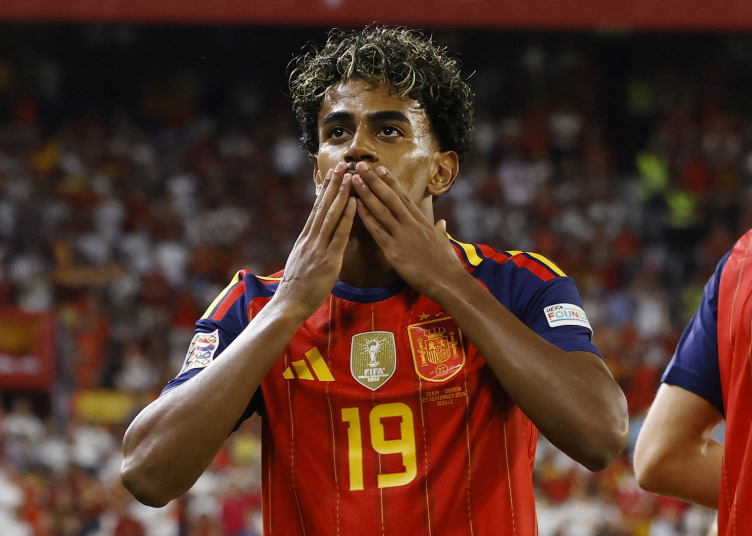 Yamal stars as Spain thrash Croatia