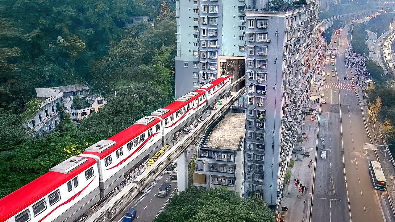 See the Chinese metro line that runs through an apartment building