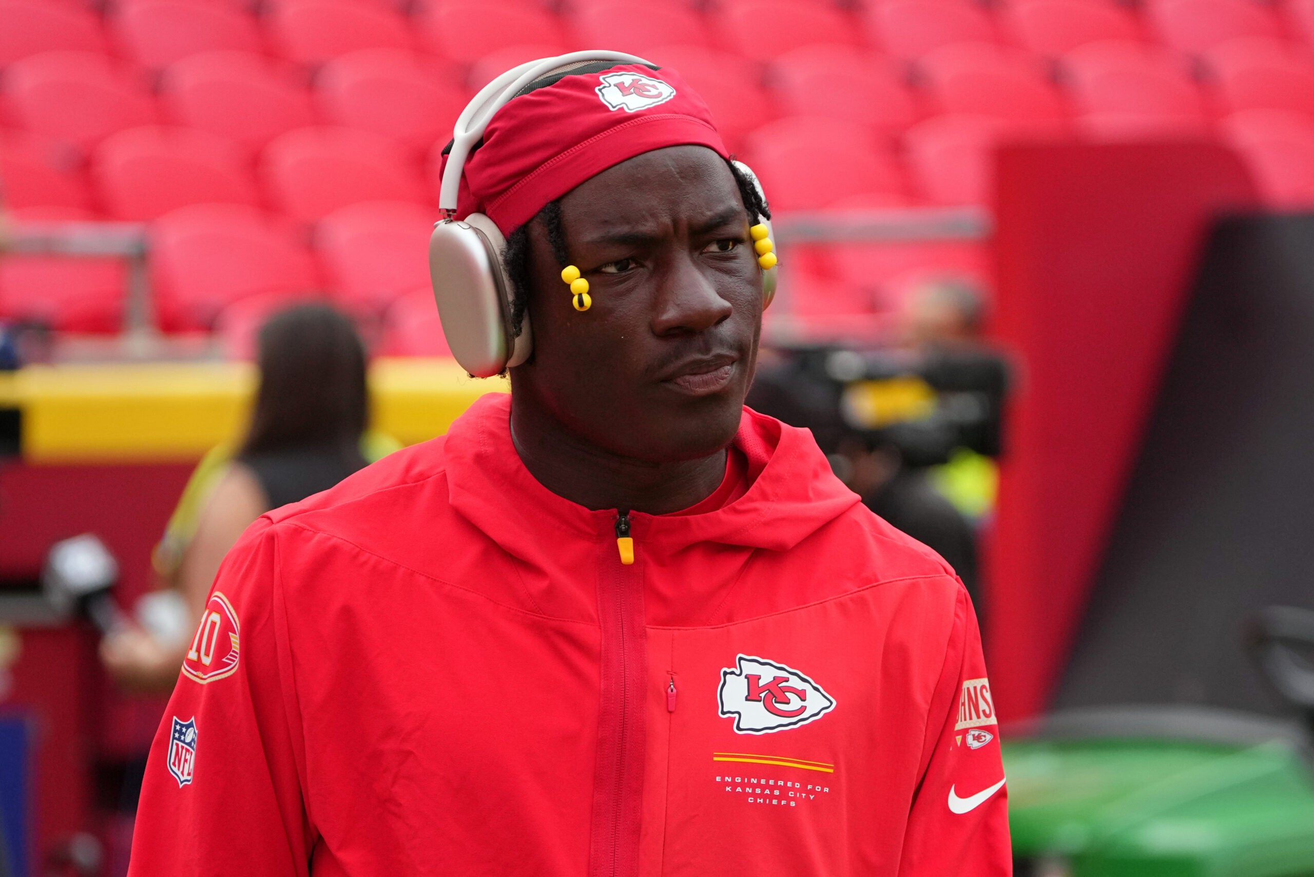 Results of friendly wager between Kansas City Chiefs rookie RB Emmett ...