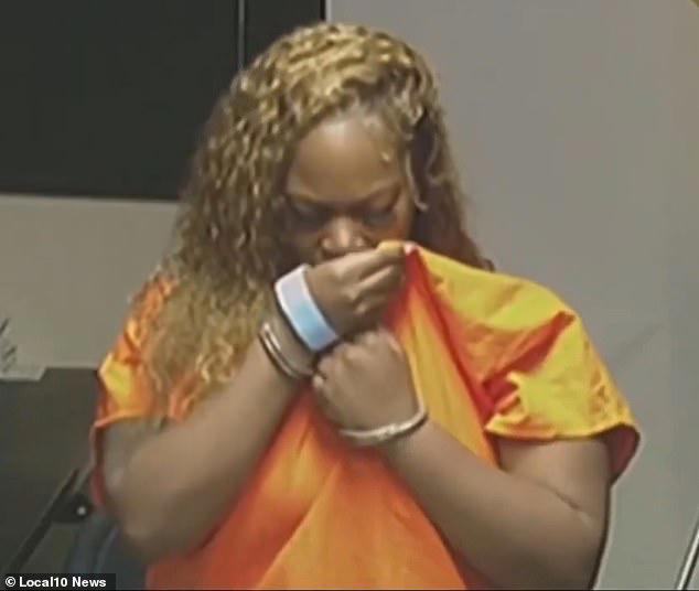 Judge shames mother accused of leaving her four children home alone to ...