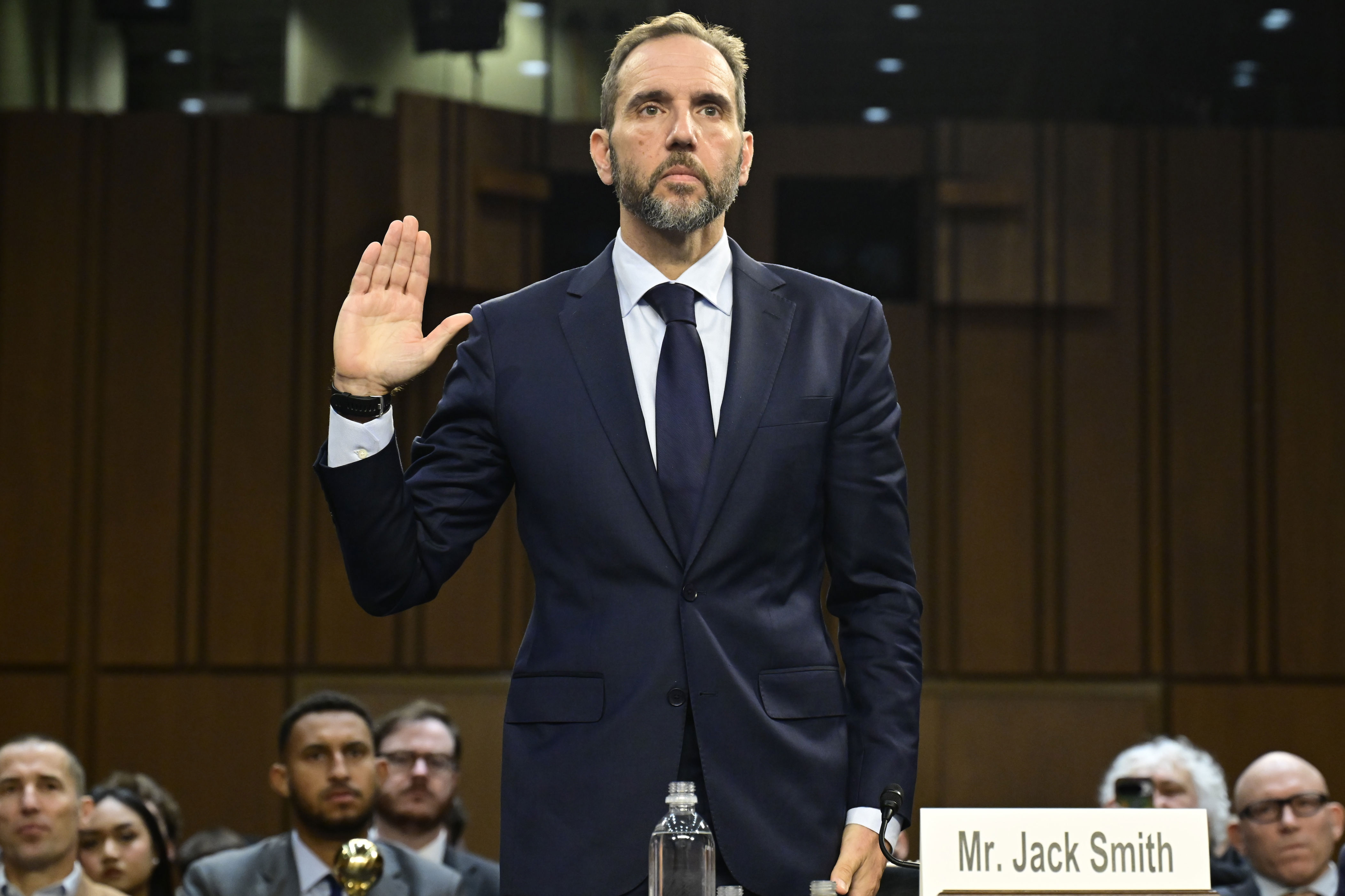 Senate Republicans rip 'dirtbag' Jack Smith over Trump investigations ...