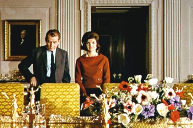 26 photos showing how far American politics has fallen from grace