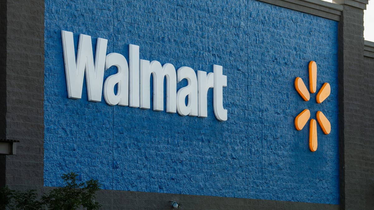 Walmart’s $20 wheat wreath makes a case for elegant Halloween decorating