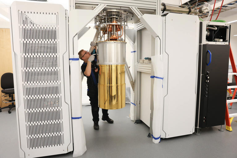 ORNL’s new 100,000-square-foot facility pushes the frontiers of quantum ...