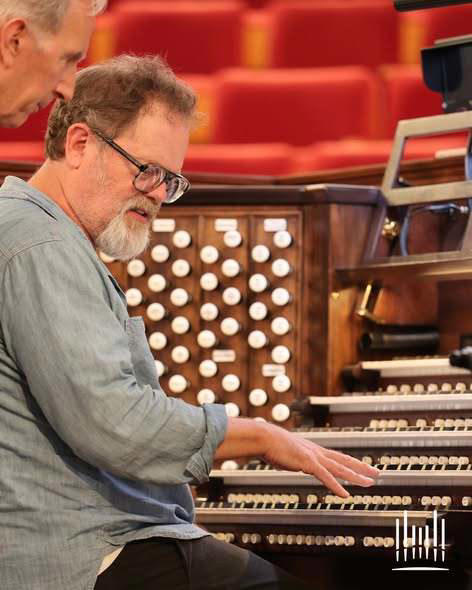 The Office star Rainn Wilson films with the Tabernacle Choir