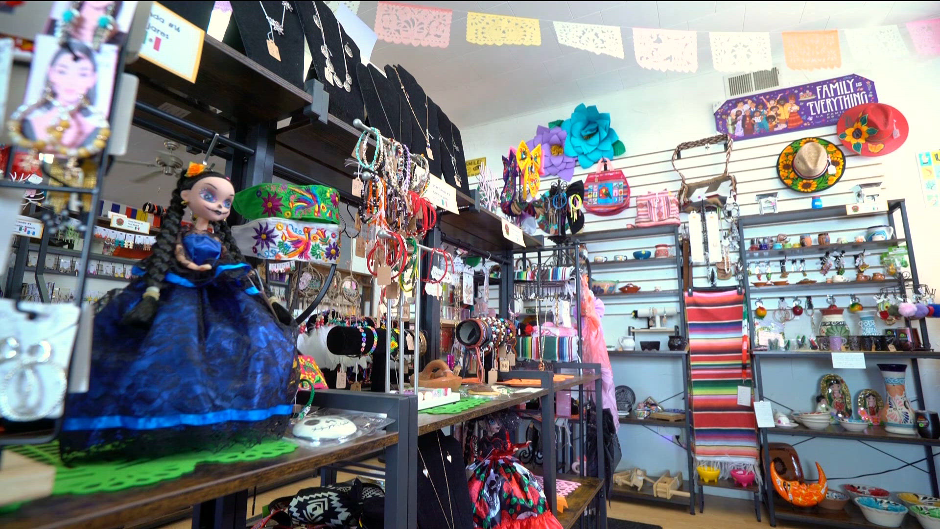 Northfield store boosts Latino and Hispanic artists