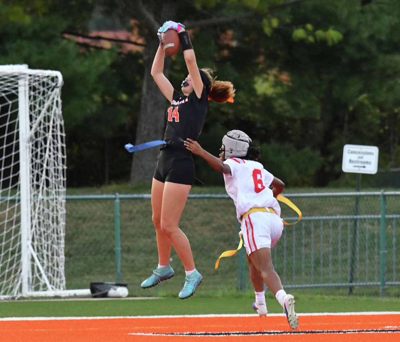 Edwardsville cruises into flag football regional semifinals after ...