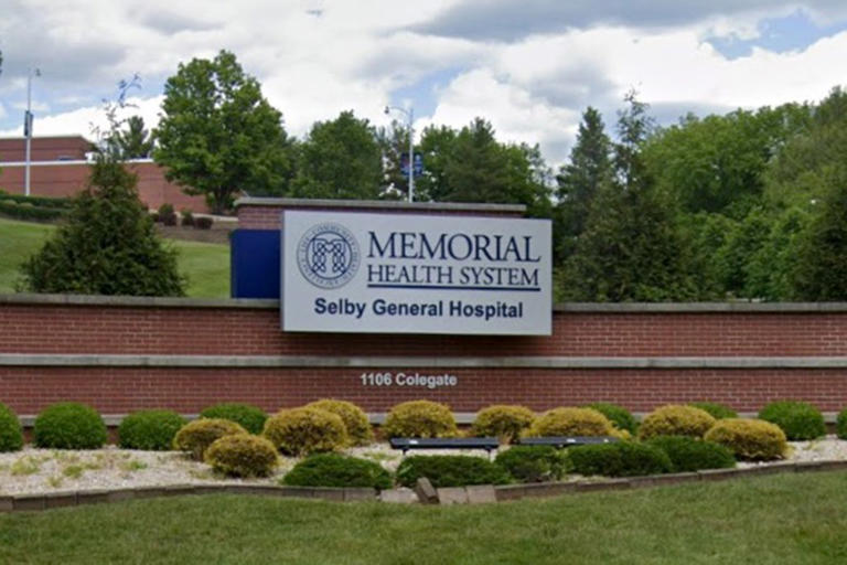 Cancer patient sues hospital after surgeon allegedly amputated wrong ...