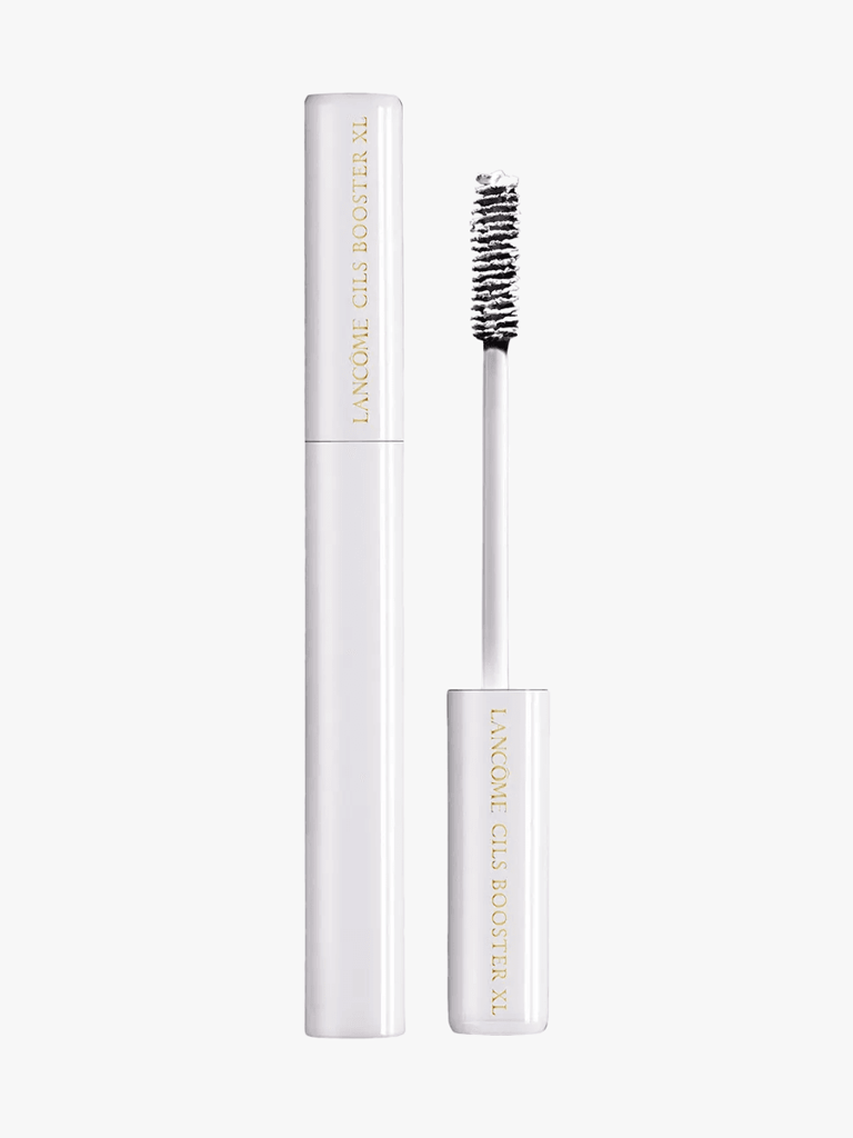 How to apply mascara for longer, fuller, mess-free lashes