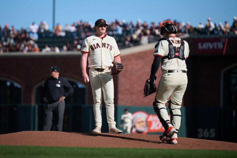 Buster Posey, Giants’ response to 97-loss season is definition of insanity