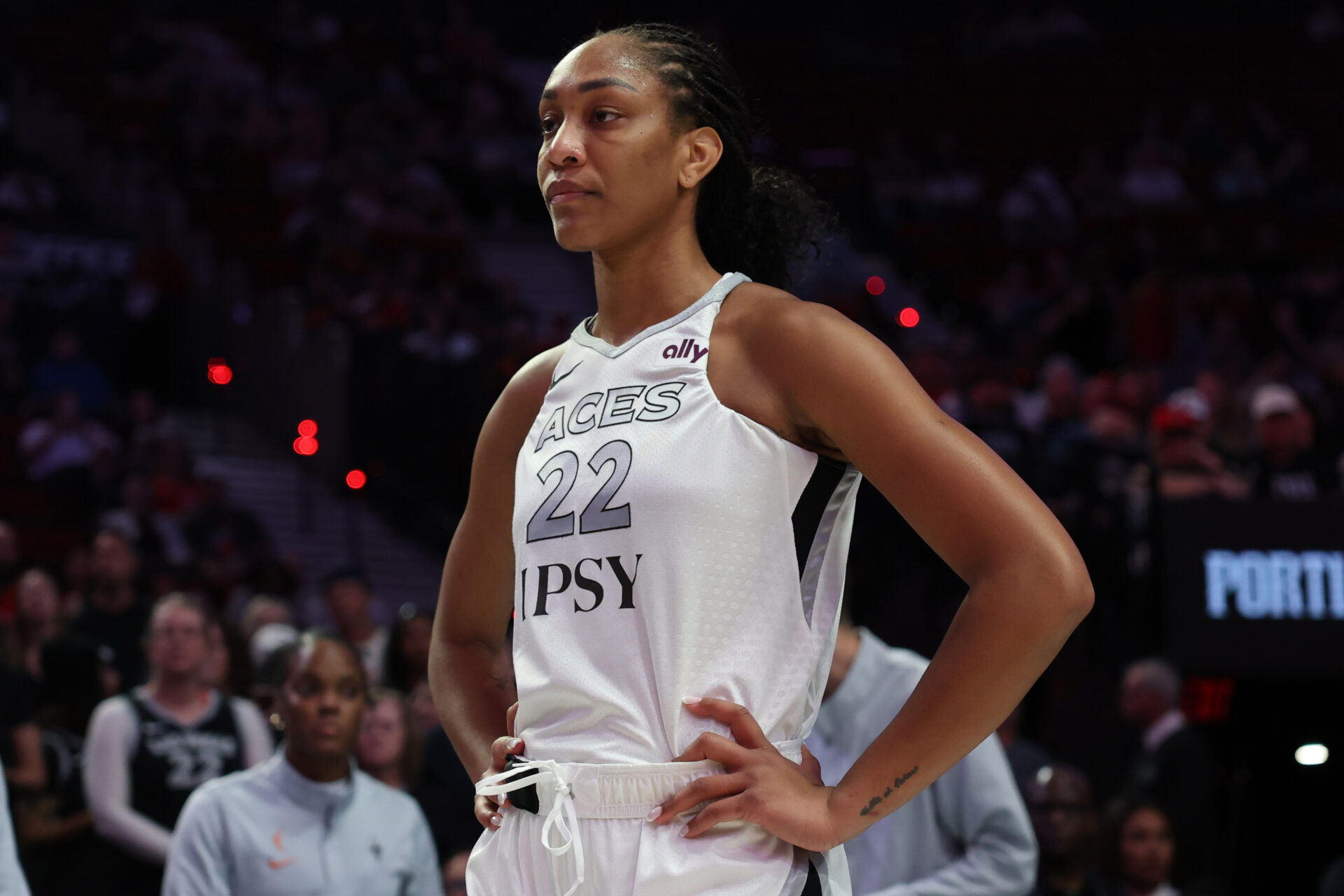 A’ja Wilson’s mom claps back at question about sign after Aces beat Fever