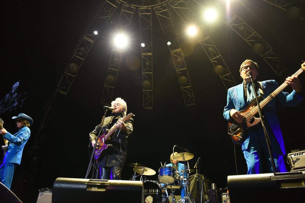 Five-time Grammy winner, music legend bringing his band, hits to ...