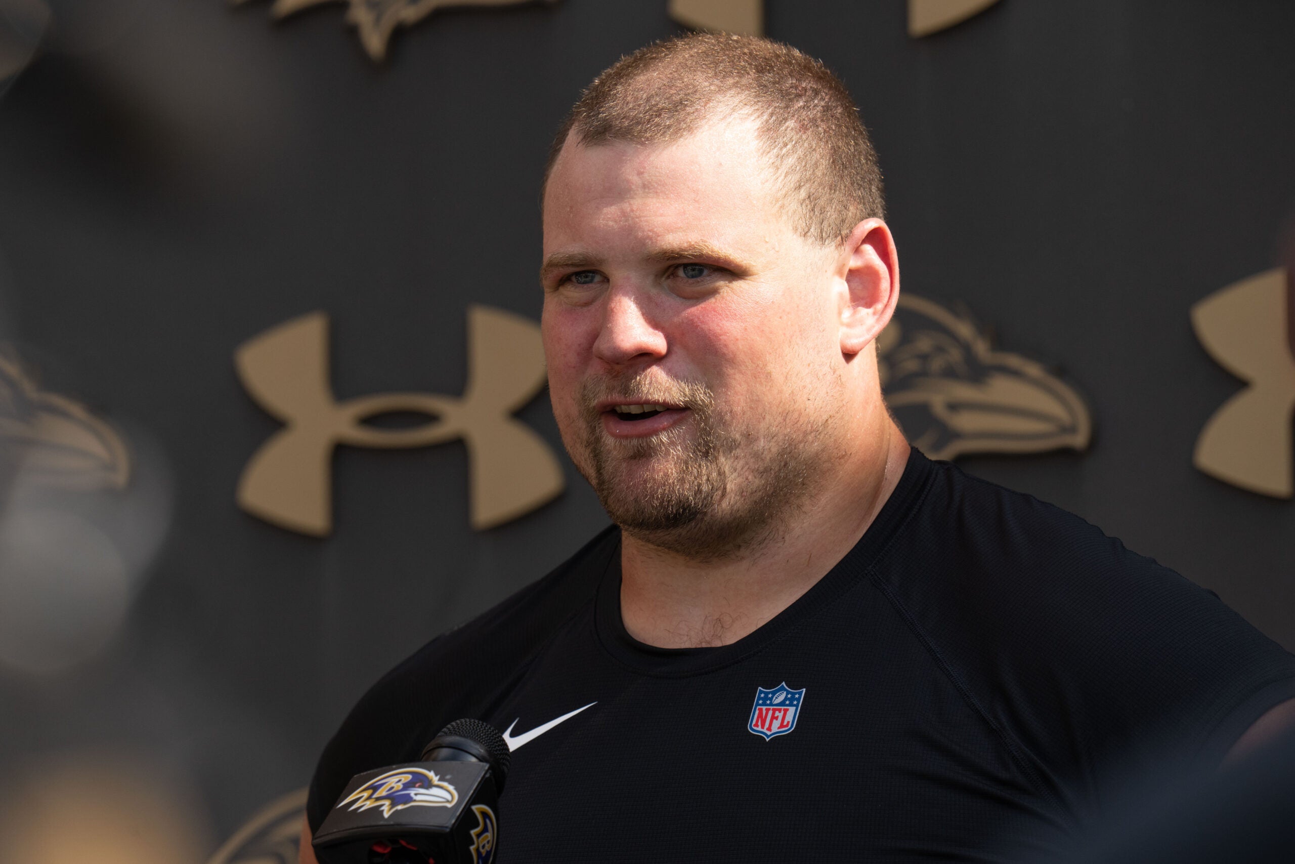 Packers finally turn to Kevin Zeitler as they search for an answer to a ...