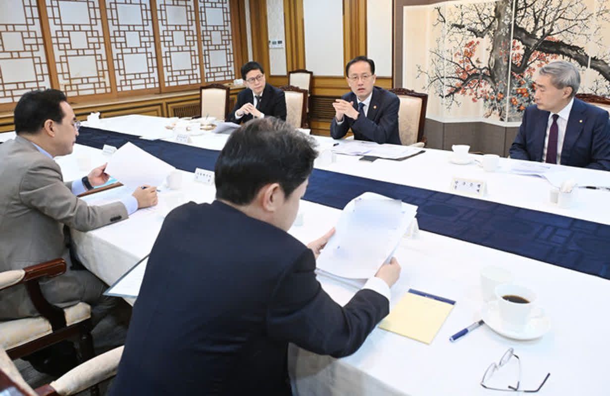 63조원 초과세수…거시경제당국 '정책조합' 맞춘다