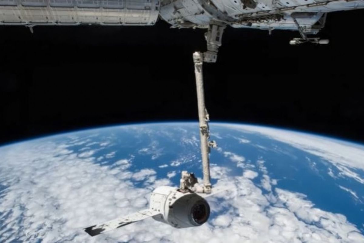 SpaceX Starship engine disaster could derail NASA's dream of landing ...