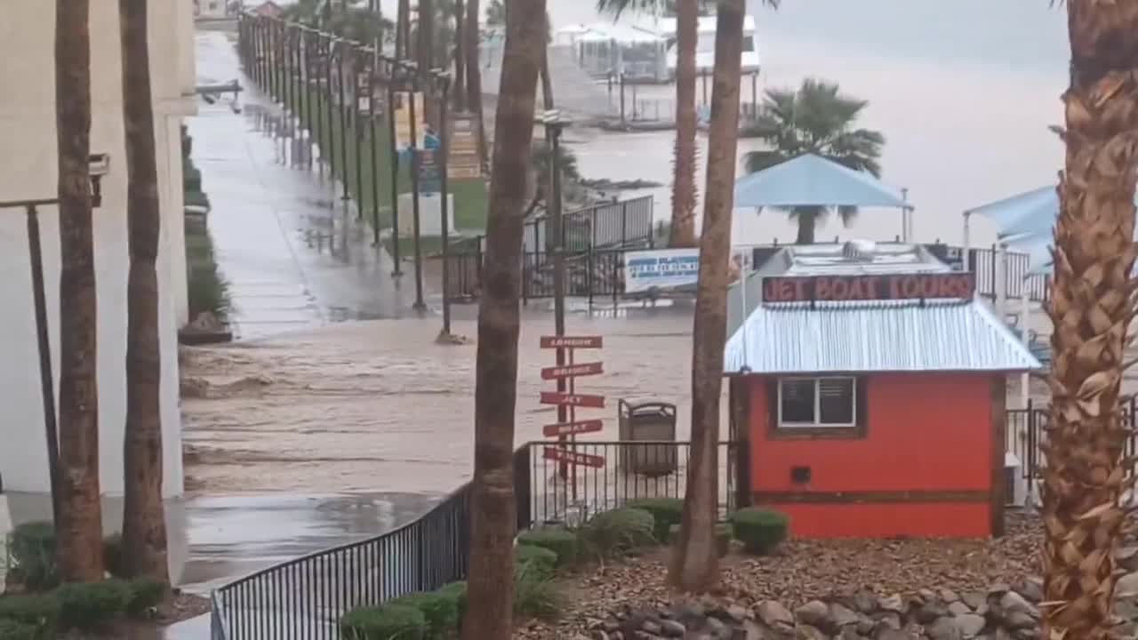 Flash flooding turns Laughlin Riverwalk into a raging torrent in Nevada ...
