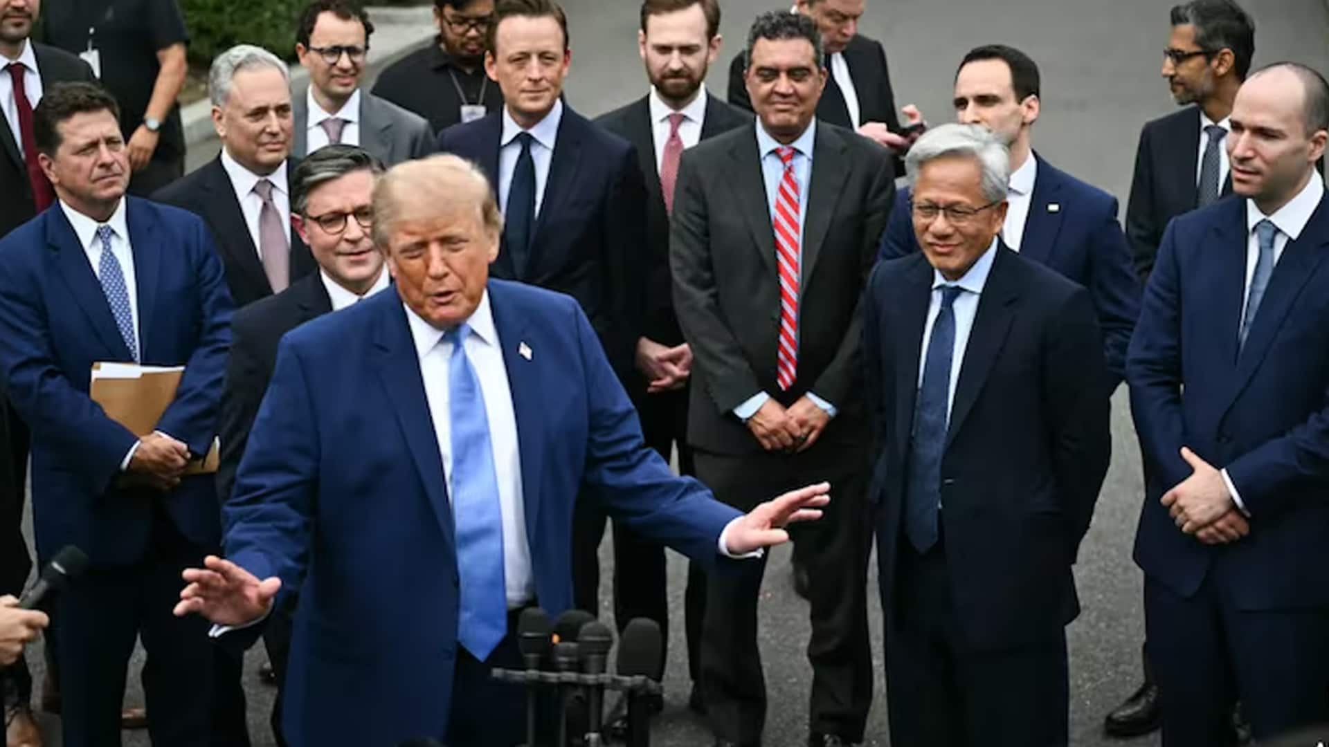 Much bigger: Trump announces US to rename AI to 'super intelligence'