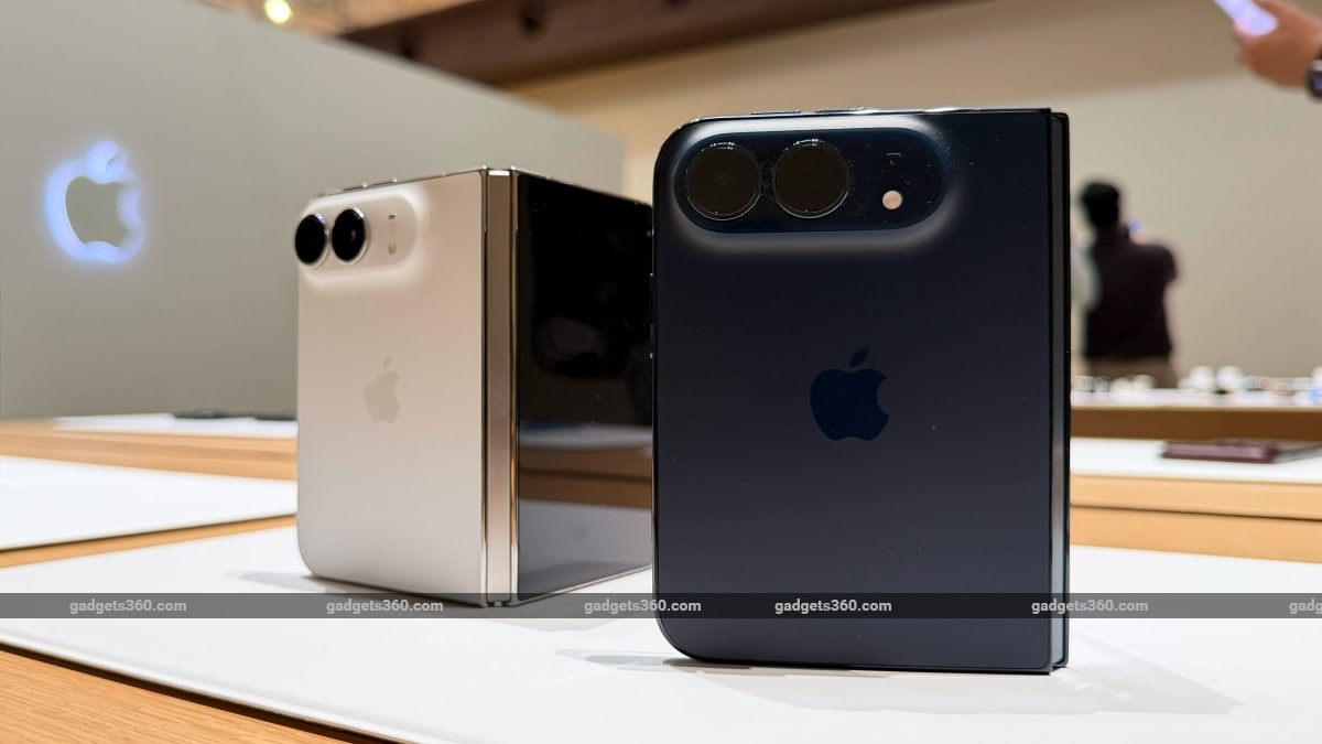 Apple plans big iPhone duo retail push ahead of October 23 sale, report ...