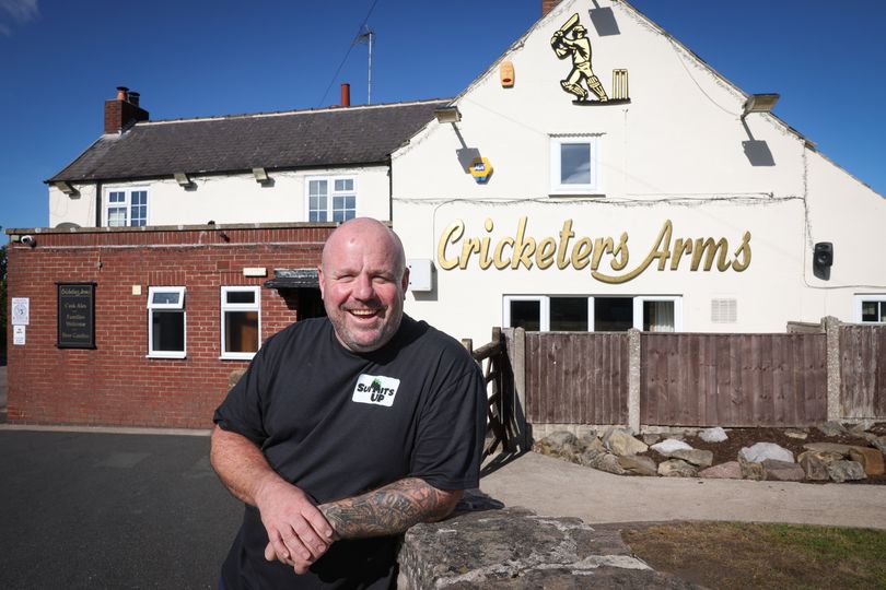 Comedian takes over Nottinghamshire pub - it's a barrel of laughs