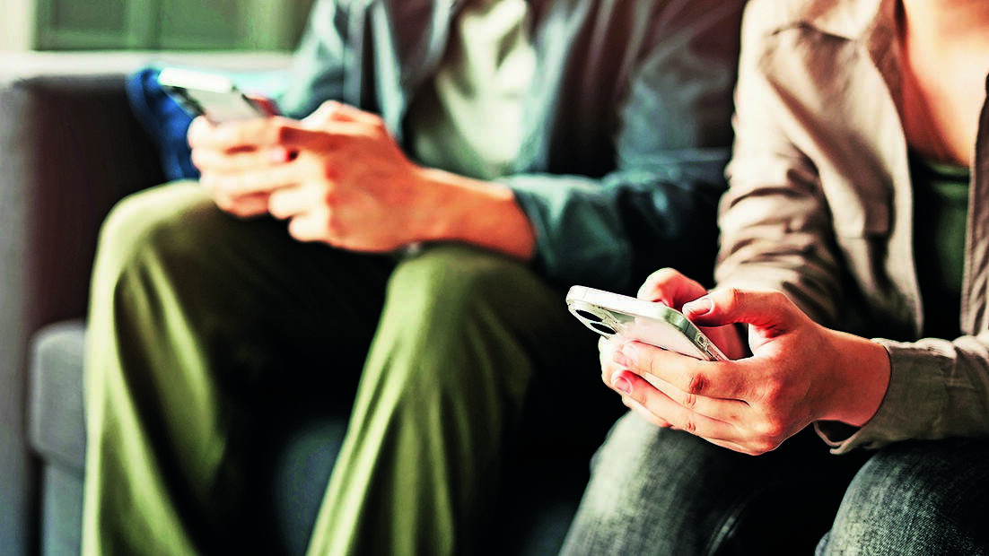 Scroll, swipe, repeat: Reels trap young minds in a loop, says PGI study