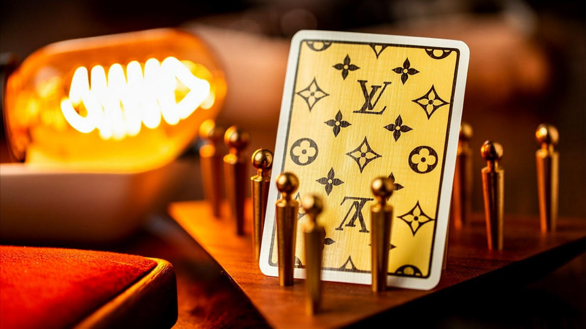 Testing out $800 Louis Vuitton playing cards!