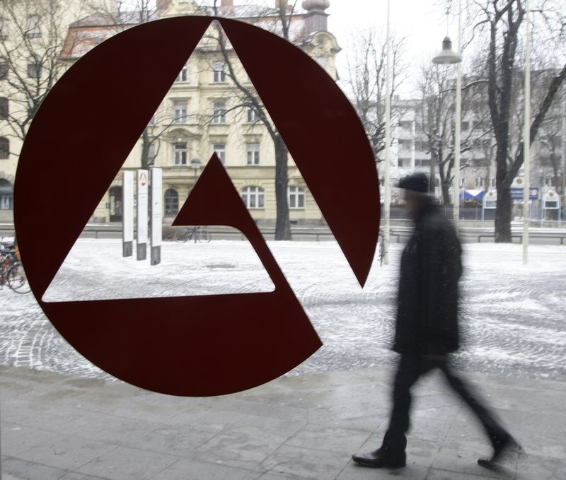 German unemployment and state inflation rise in September