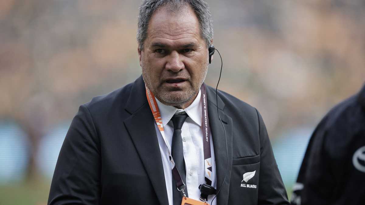 Dave Rennie takes subtle swipe at Rassie Erasmus' Springboks as All ...