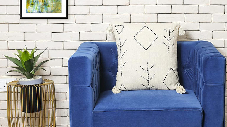 13 affordable and chic throw pillows you can pick up at Amazon