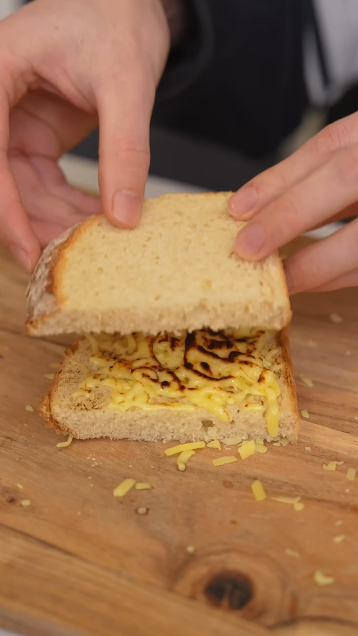 Making a grilled cheese using only instructions from random people online