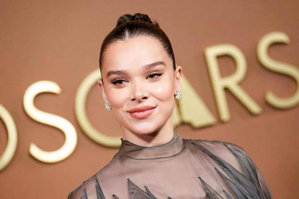 Hailee Steinfeld talks new Disney project 'Hexed'