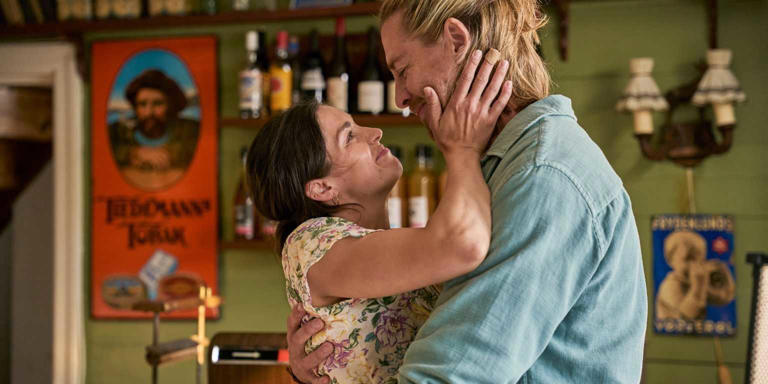Jason Bourne meets Gone Girl in Netflix’s new 104-minute psychological ...