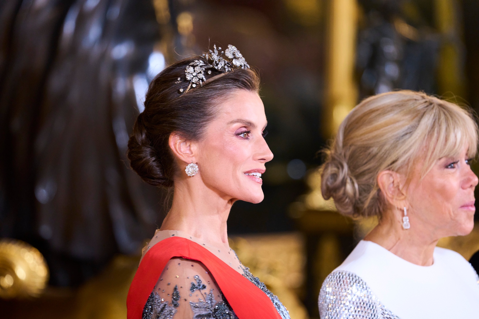 Adieu la robe noire : Letizia d'Espagne, 54 ans, éclipse Brigitte ...